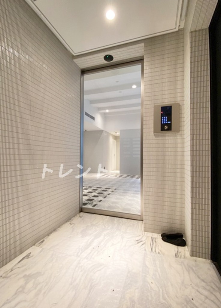 プリューム中野坂上-402