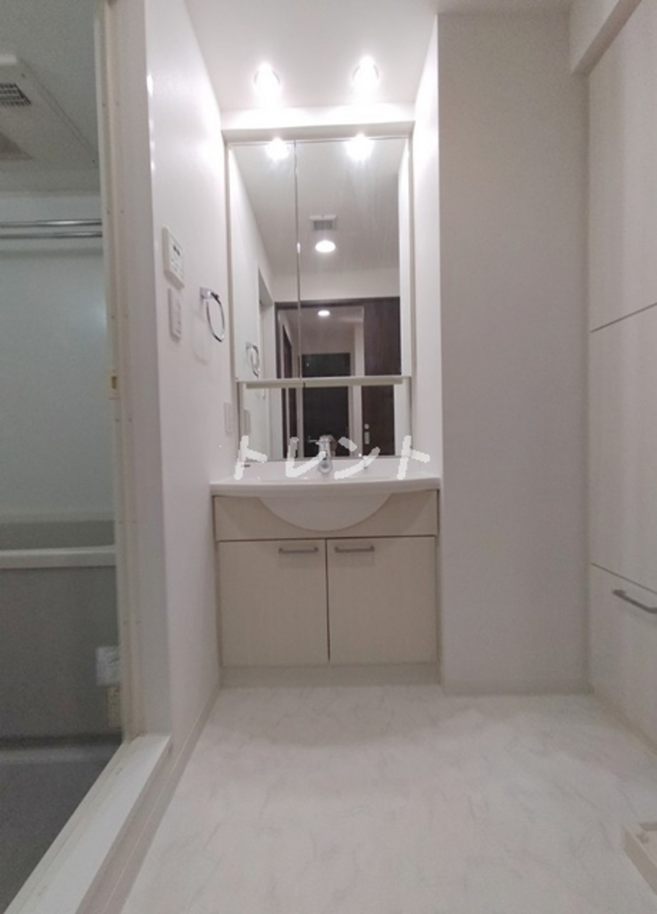 HF西新宿レジデンスEAST-302