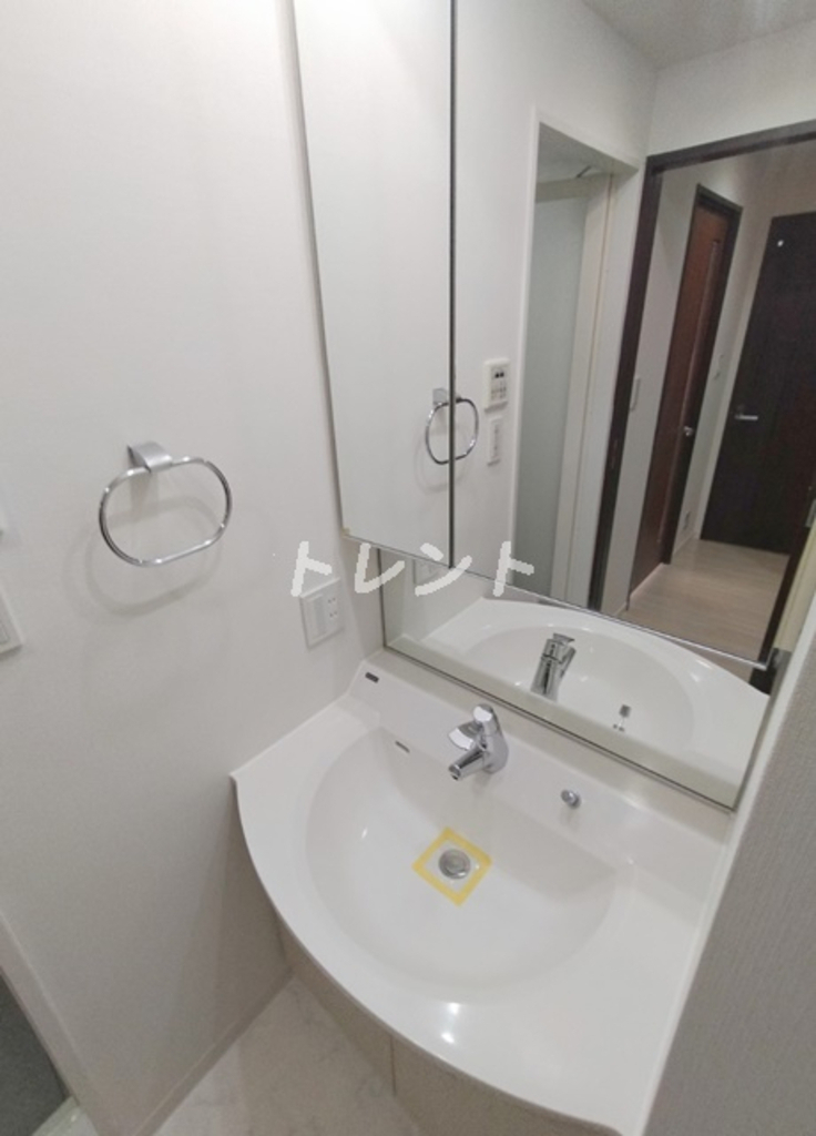 HF西新宿レジデンスEAST-302