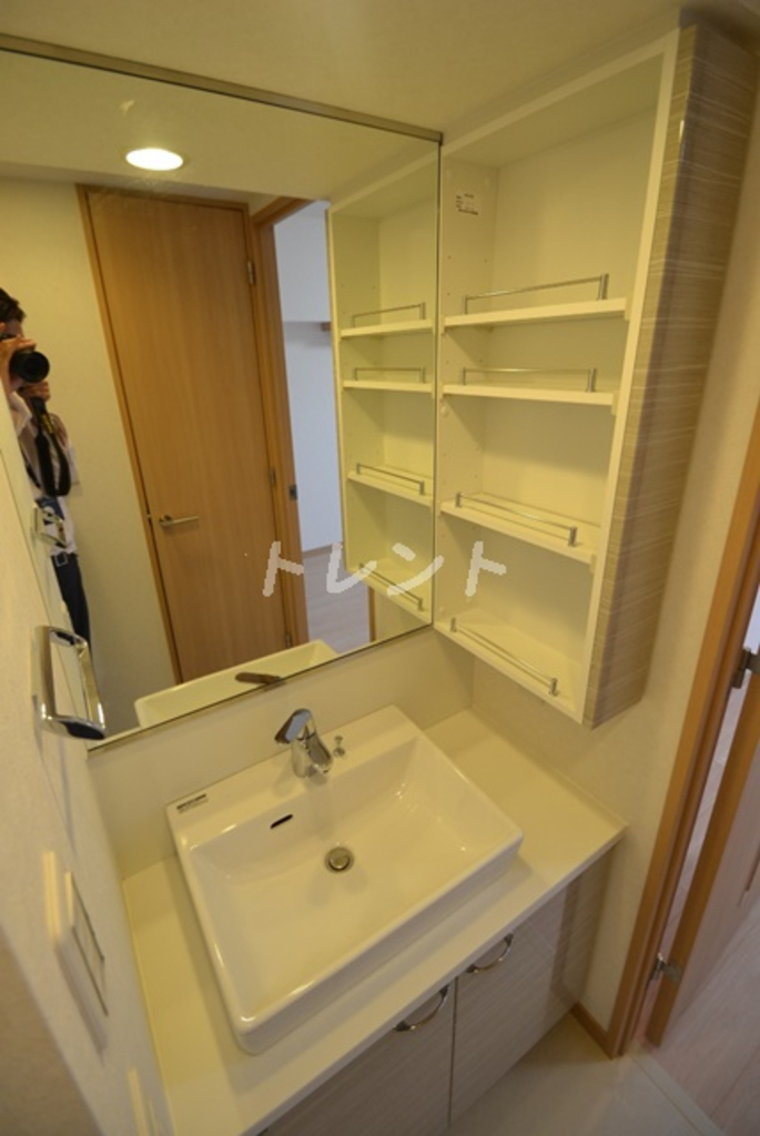 ルーブル市ヶ谷-201