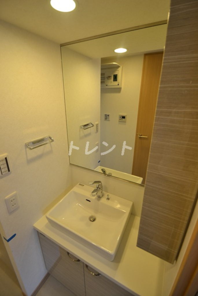 ルーブル市ヶ谷-201