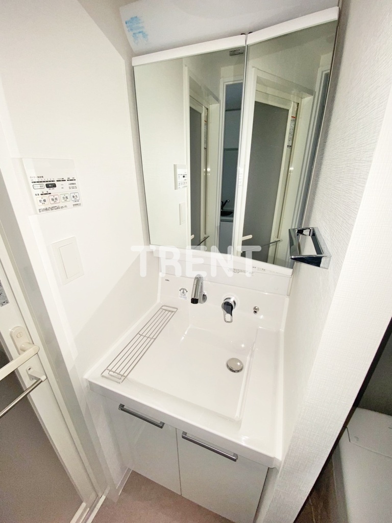 リヴシティ初台-202