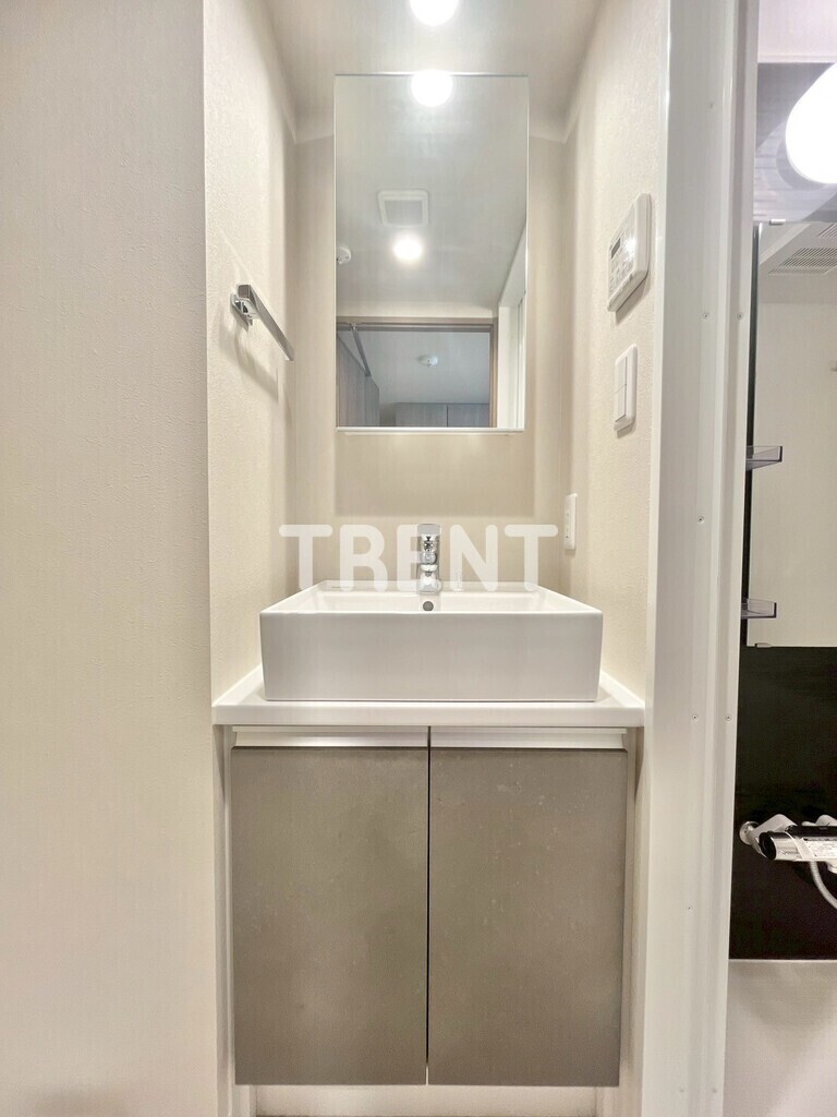 ウェルスクエア西新宿五丁目-502