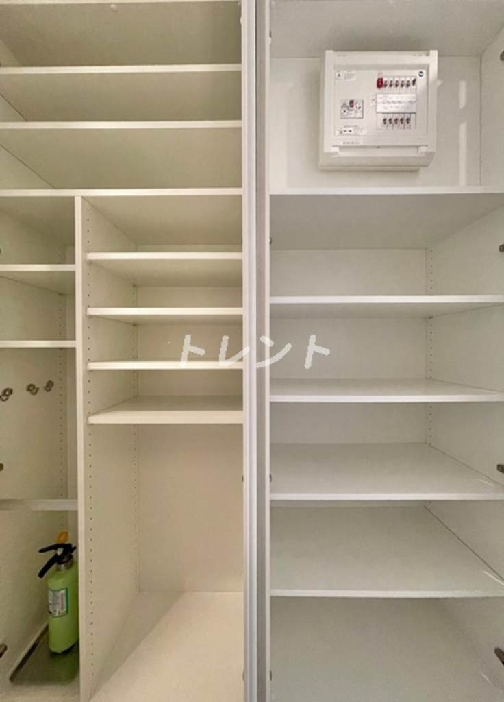 フロンティア新宿タワー-715