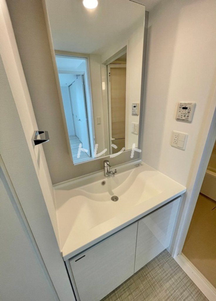 フロンティア新宿タワー-715