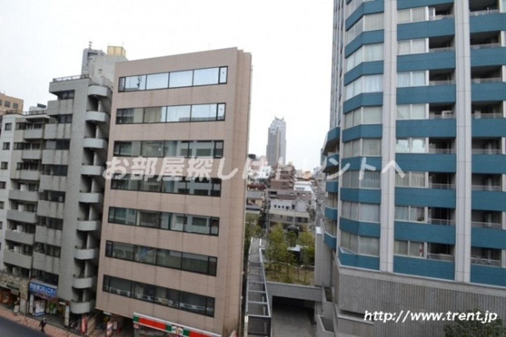 グランドガーラ西新宿EAST-2F