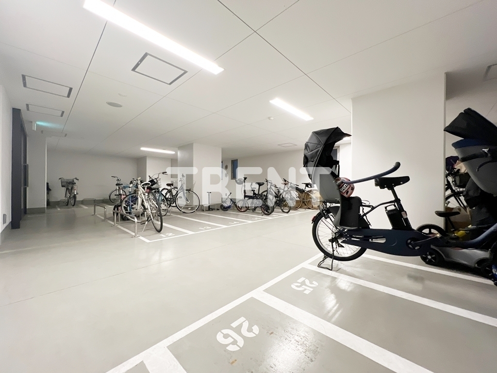 レジディア神田淡路町-703