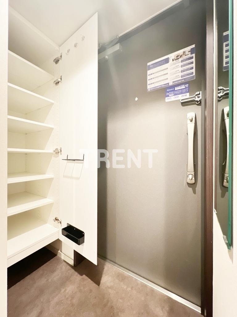 レジディア神田淡路町-703