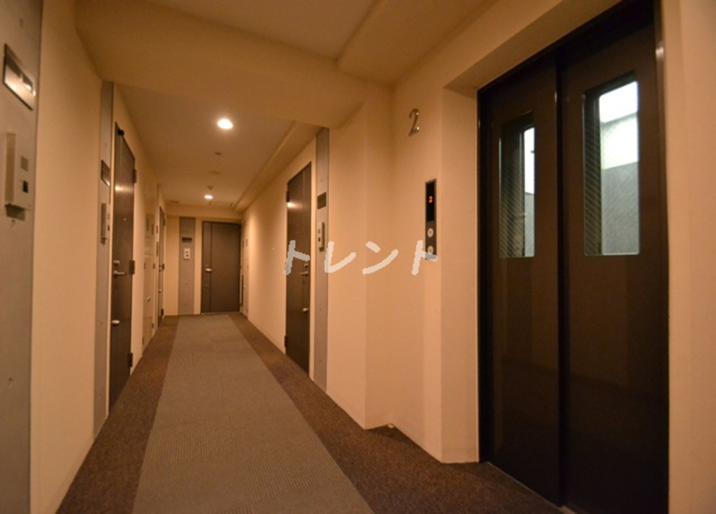 アヴニール元代々木-602