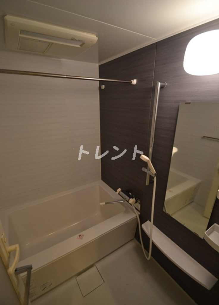 アヴニール元代々木-602