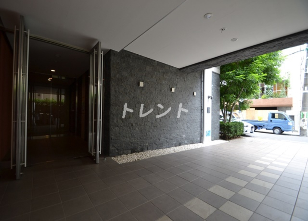 アヴニール元代々木-602