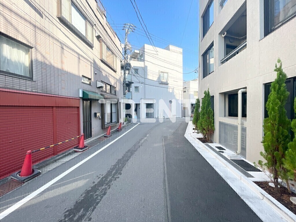 コンフォリアリヴ渋谷本町-405