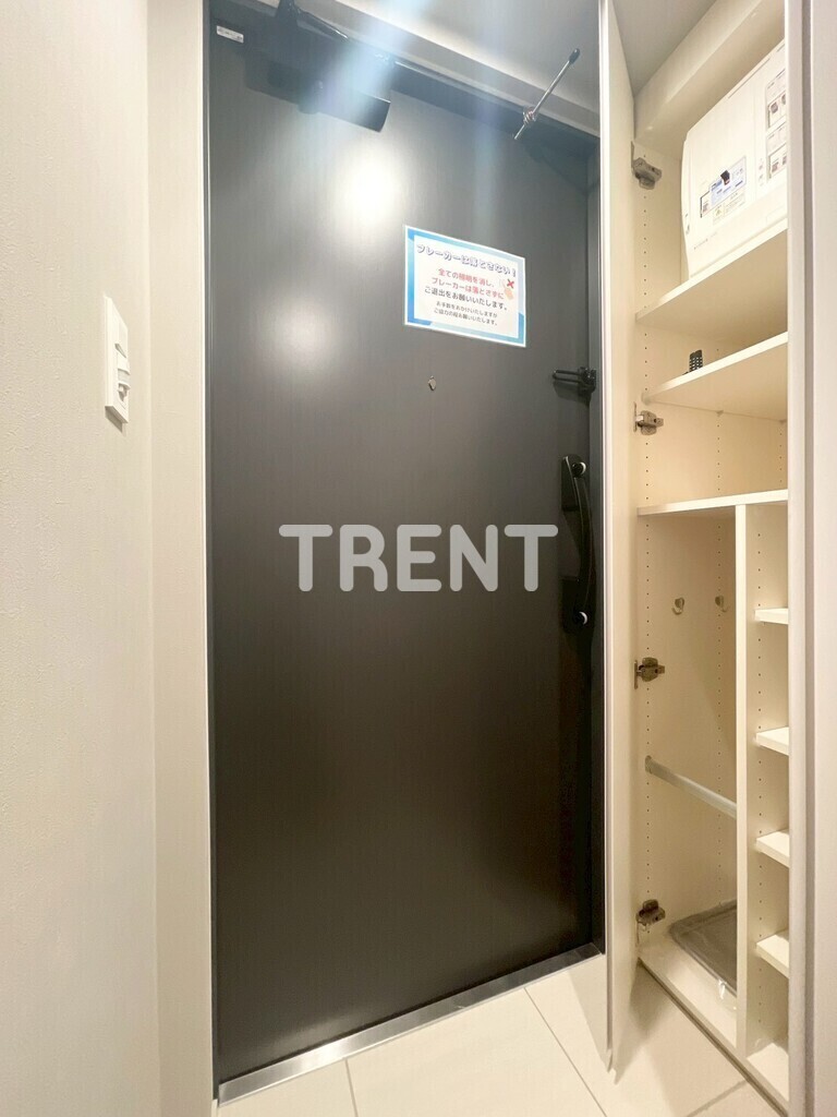 コンフォリアリヴ渋谷本町-404