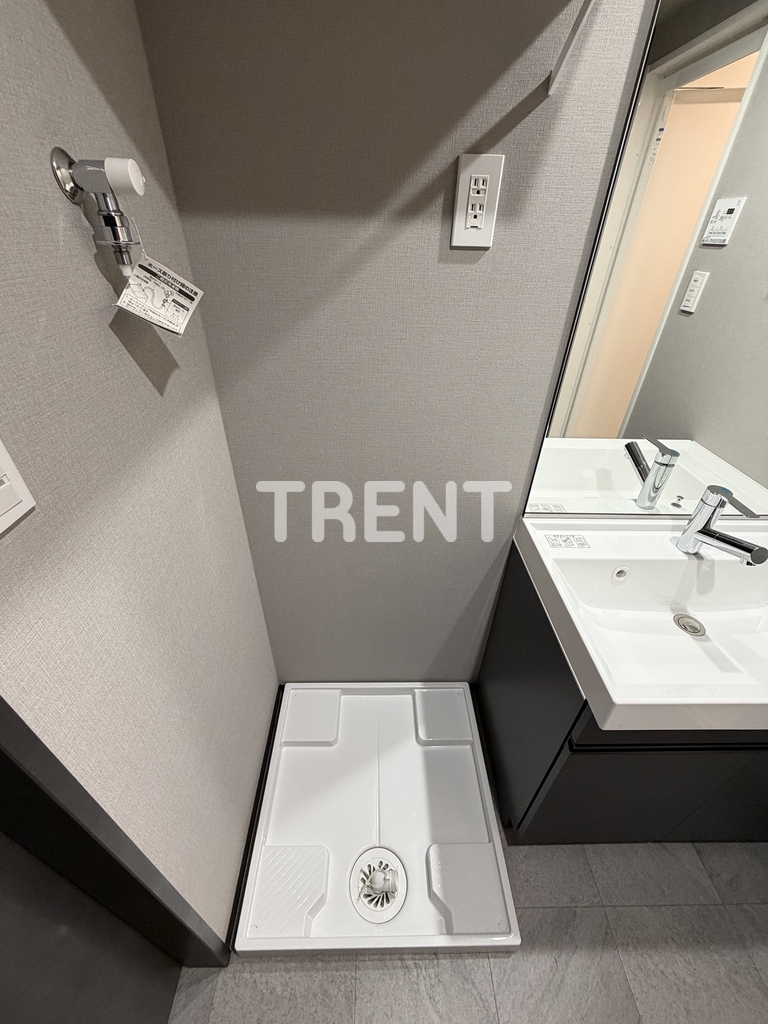 コンポジット早稲田鶴巻町-502