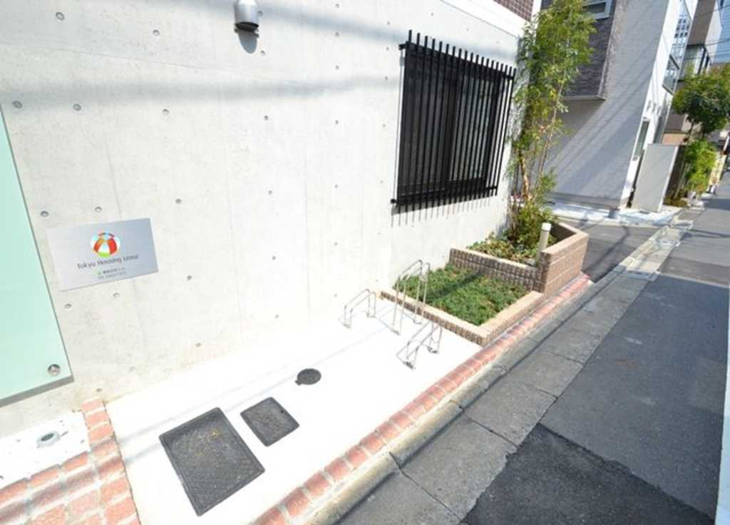 ウェルスクエアイズム渋谷本町-105