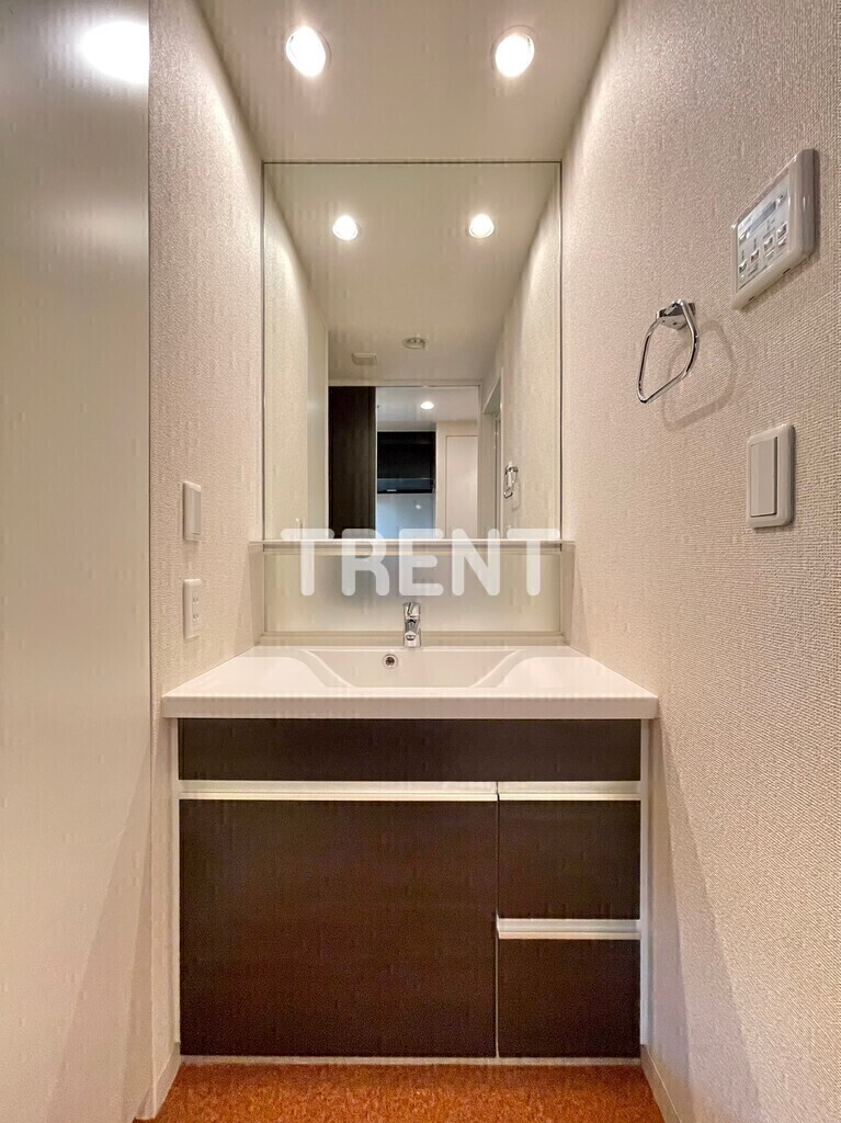 コンフォリア笹塚-1204