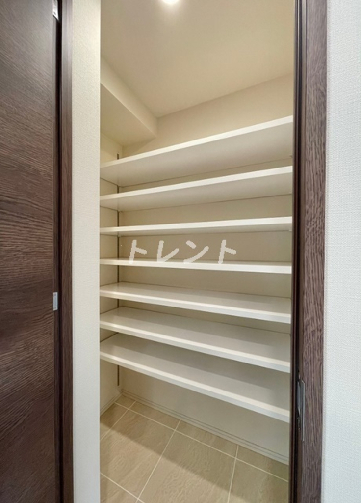 ジオエント中野弥生町-302