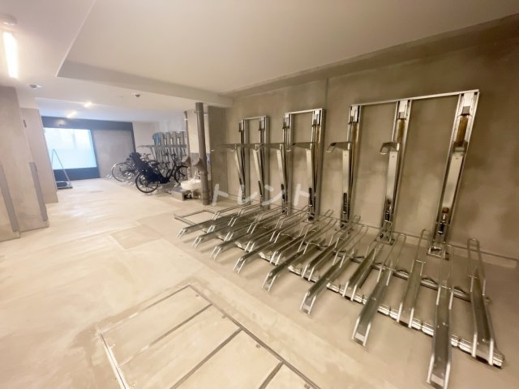 パークリュクス神田-704