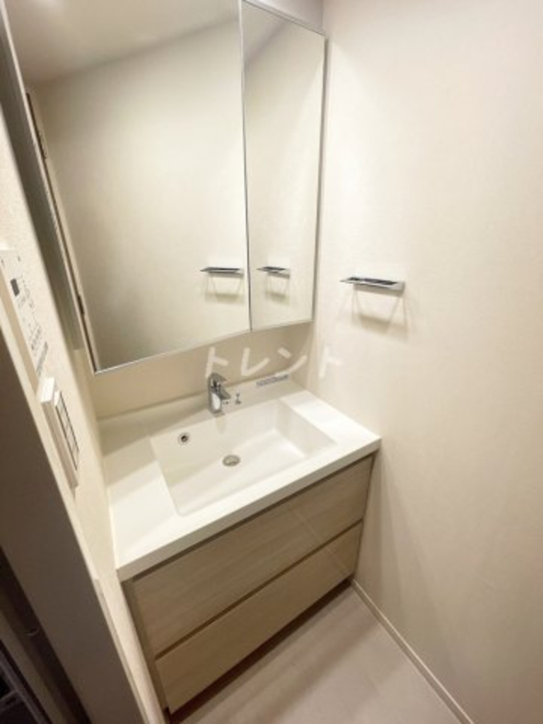 パークリュクス神田-704