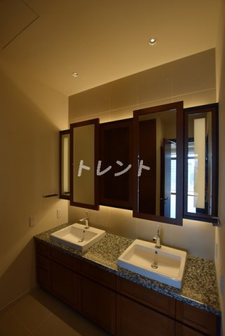 ブランズザハウス一番町-1101