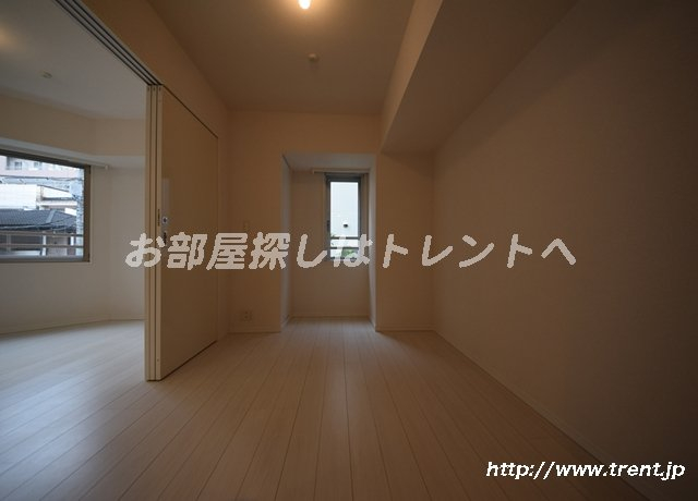パークリュクス本郷-201