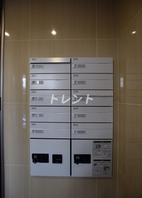 ラフィーネ春日-101