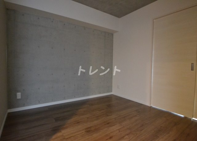 ウェルスクエアイズム初台-302