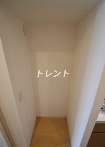 グランスイート代々木-711