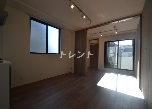 ラクラス四谷三丁目-403