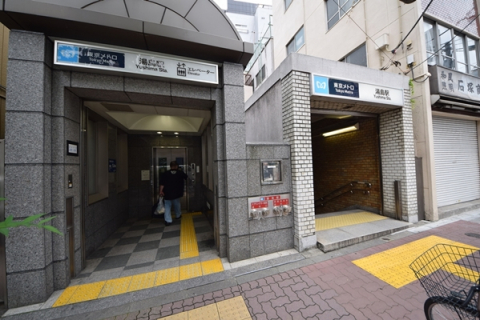 千代田線湯島駅