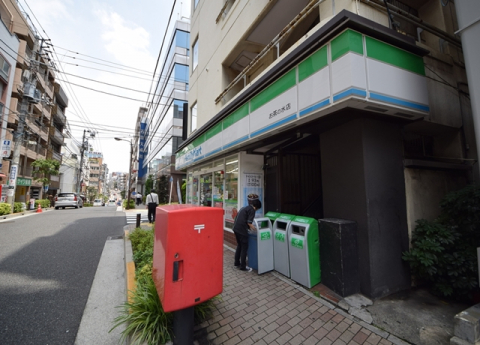 ファミリーマート御茶ノ水店