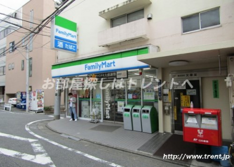 ファミリーマート 千駄ヶ谷二丁目店