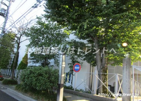 新宿区立落合中学校