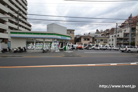 ファミリーマート 渋谷本町店