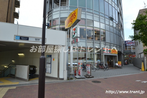 セブンイレブン 新宿落合駅前